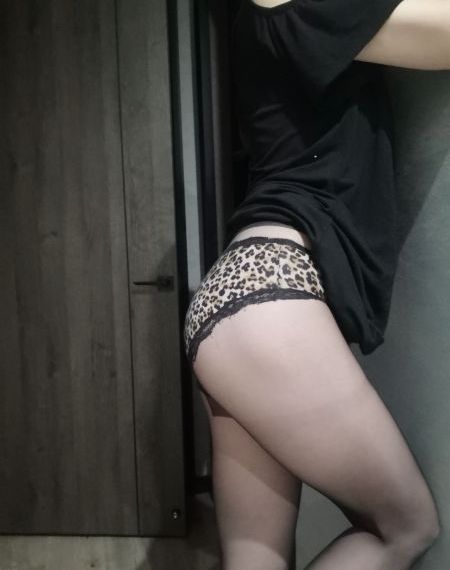 美女张开腿让我桶-迅雷免费超清在线观看